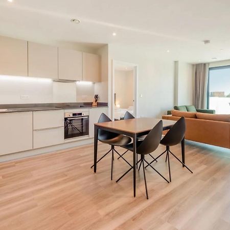 Modern Apartments In Brentford 2 Minutes Walk From Kew Bridge Esterno foto