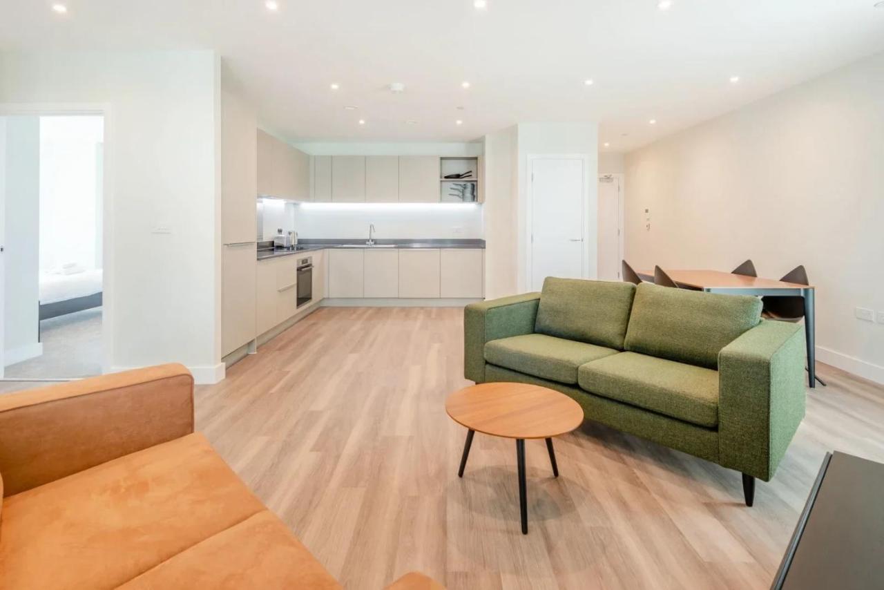 Modern Apartments In Brentford 2 Minutes Walk From Kew Bridge Esterno foto