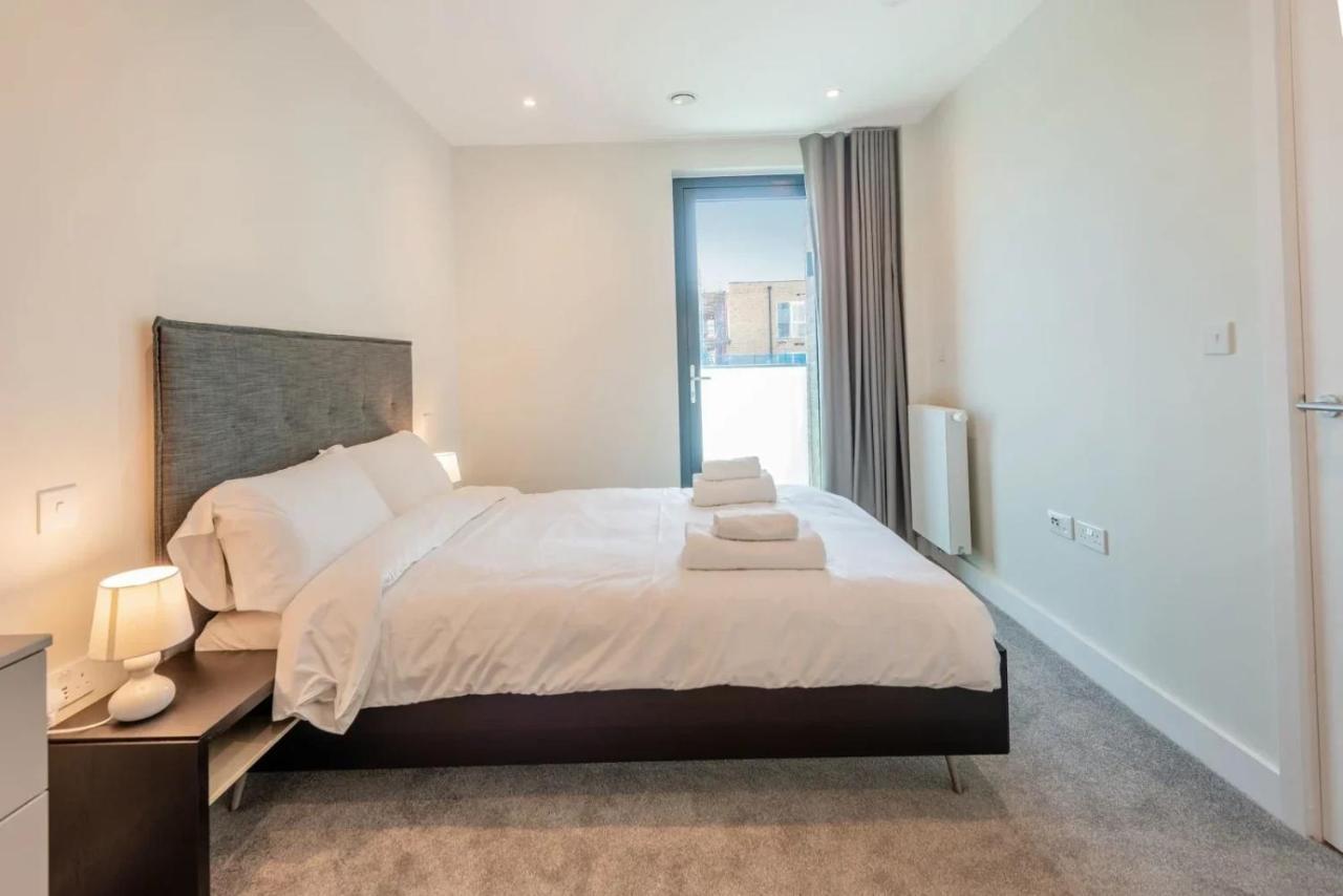 Modern Apartments In Brentford 2 Minutes Walk From Kew Bridge Esterno foto