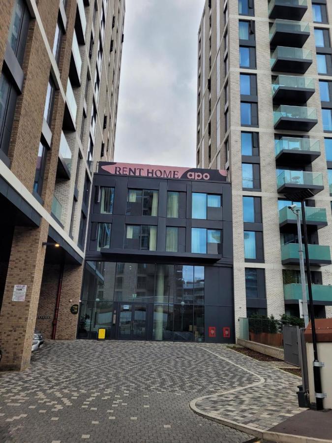 Modern Apartments In Brentford 2 Minutes Walk From Kew Bridge Esterno foto